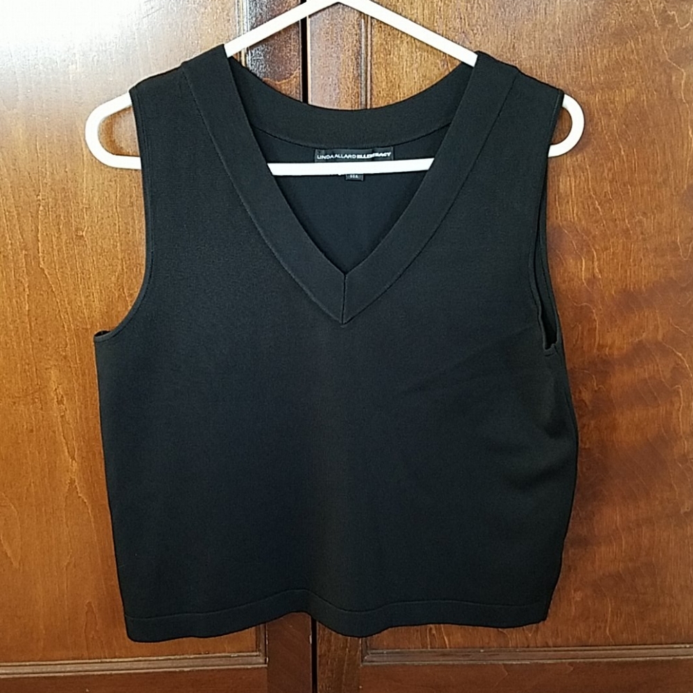 Linda Allard  Ellen Tracy rayon v neck tank